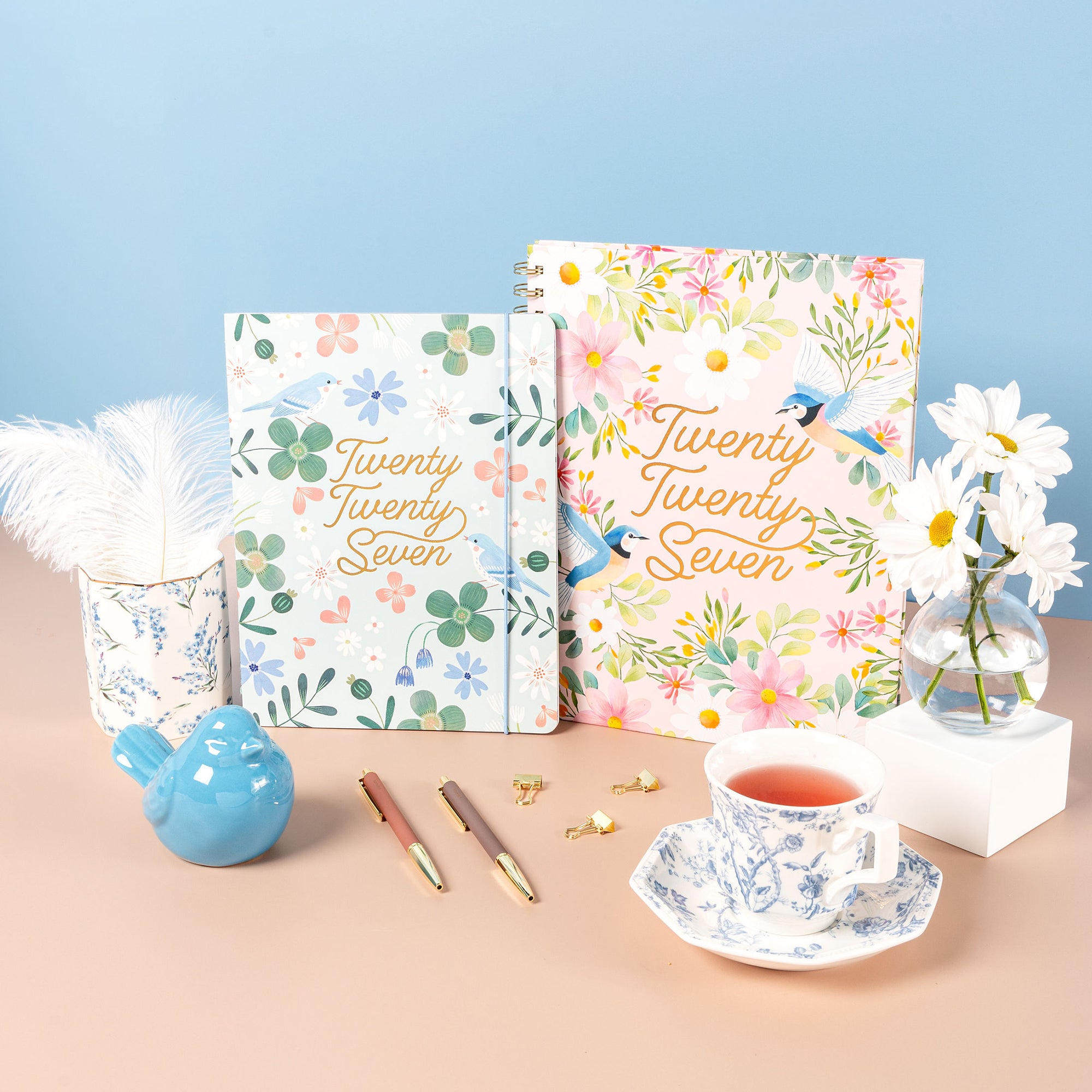 2027 Birds &amp; Blooms Extra-Large Spiral Planner